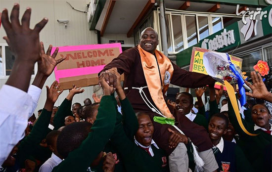 پیتر تبیچی؛ معلم کنیایی که جایزه یک میلیون دلاری‌اش را به فقرا داد