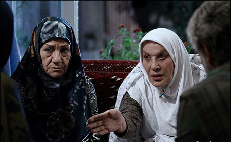 گفتگو با بي‌بي‌جان‌ تلویزیون!