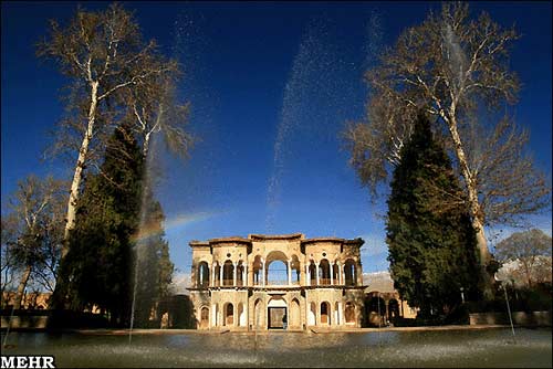 گردشگری: باغ شاهزاده ماهان در دل کویر
