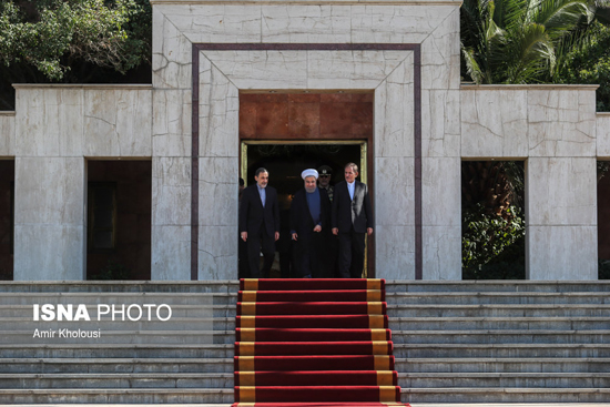 بدرقه رسمی روحانی در سفر آذربایجان