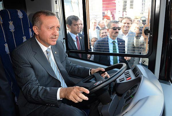 عکس: اردوغان راننده اتوبوس شد!