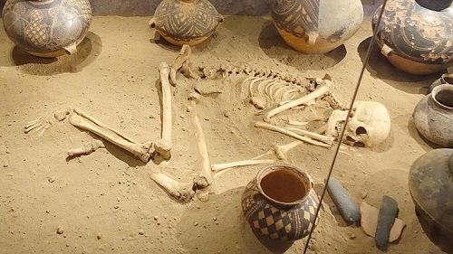 کشف بقایای ۷۸هزار ساله از تشریفات تدفین انسان