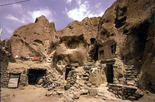 کندوان؛ شگفت‌انگیزترین روستای صخره‌ای جهان