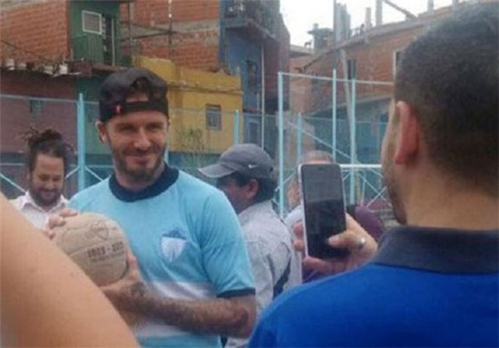 عکس: بکام در آرژانتین پا به توپ شد
