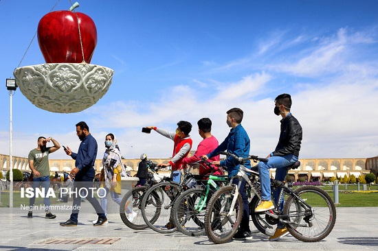 نوروز ۱۴۰۰ زیرسایه کرونا در اصفهان