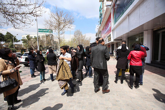 واکنش مردم مشهد درپی وقوع زلزله 6 ریشتری