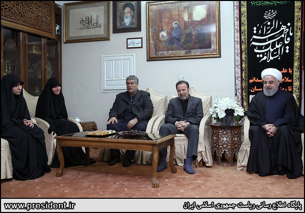 حضور روحانی در منزل سردار شهید سلیمانی