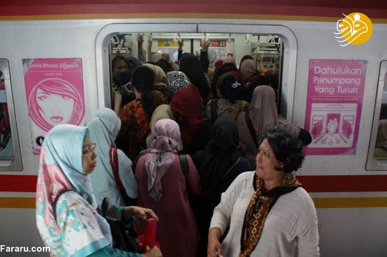 کمپین مقابله با آزار زنان در مترو!
