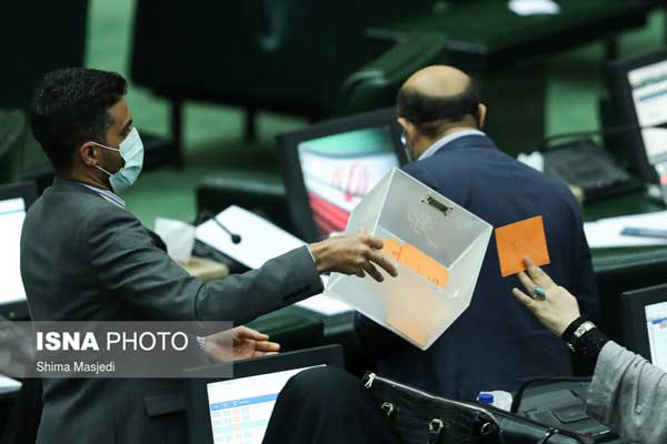 تصاویر؛ رای اعتماد مجلس به وزیر صنعت