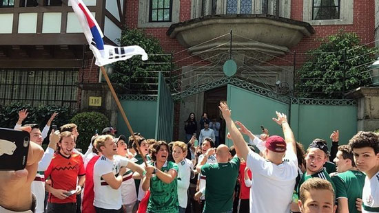 حرکت جالب مکزیکی‌ها پس از صعود