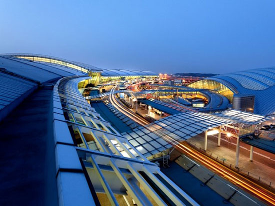 10 مورد از زیباترین فرودگاه های جهان