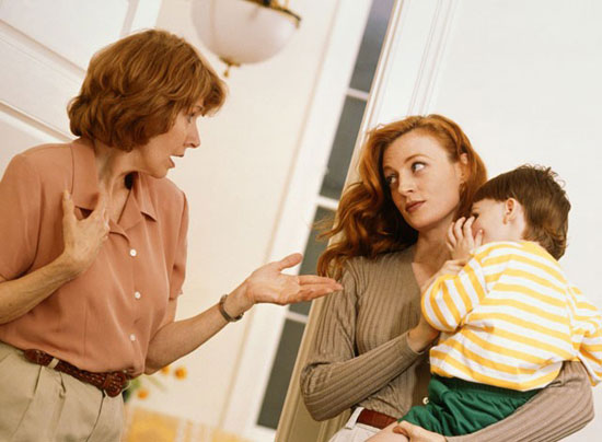 چطور اختلافات با خانواده همسر را حل کنیم؟