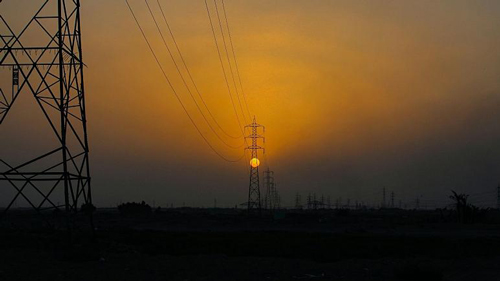 بغداد برای تامین کمبود برق به ابوظبی متوسل شد