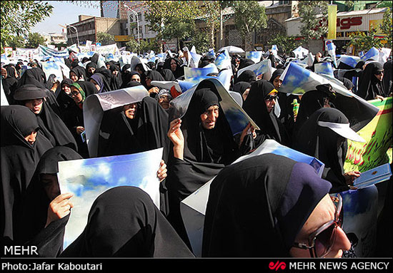 راهپیمایی روز ملی عفاف و حجاب در شیراز و مشهد