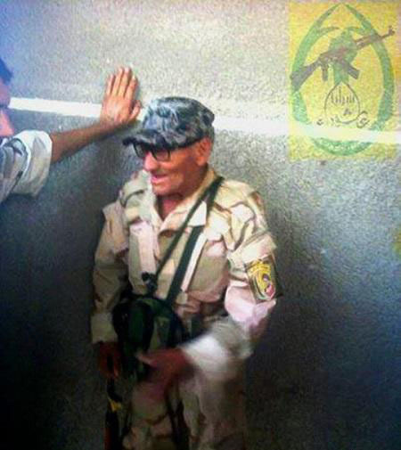 تقدیر از پیرترین دشمن داعش +عکس