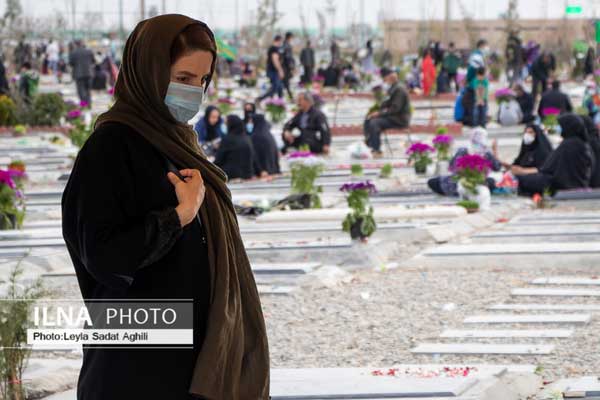 بهشت زهرا تهران در آخرین پنجشنبه سال