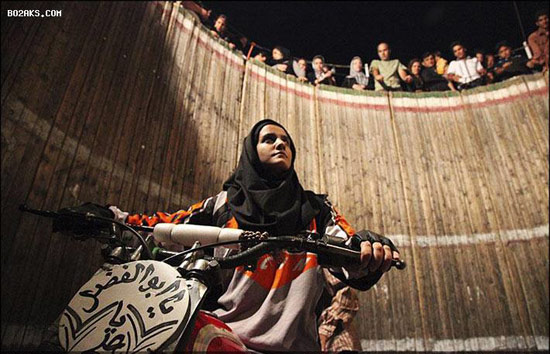 دختر موتور سوار ایرانی در دیوار مرگ