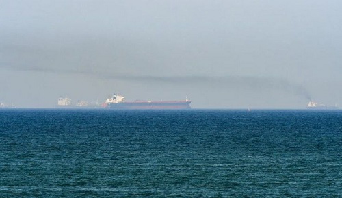 مرگ دو خدمه کشتی مورد حمله در دریای عمان