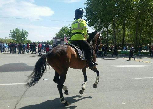 عکس: پلیس اسب سوار در دربی