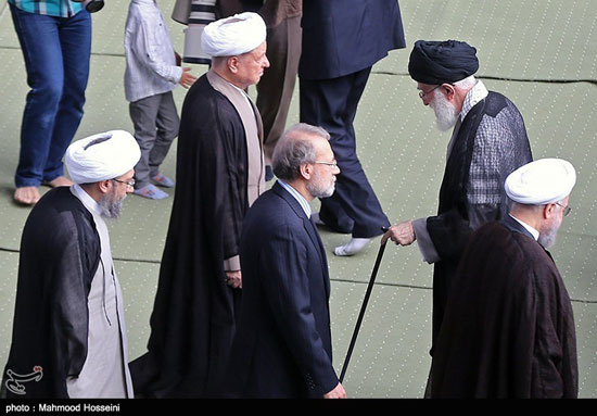 عکس: اقامه نماز عید فطر به امامت رهبری