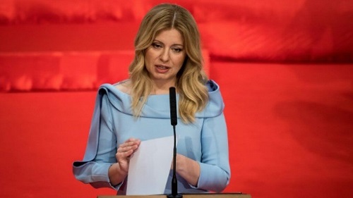 اولین رئیس جمهوری زن در اسلواکی سوگند یاد کرد