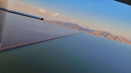 تصاویری از آب‌های دو رنگ دریاچه ارومیه