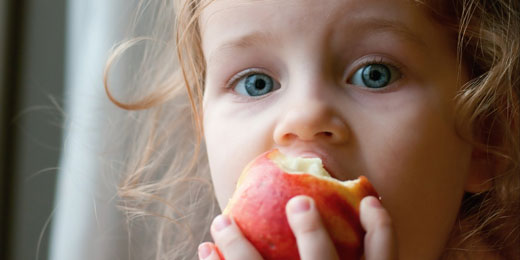 فواید شگفت انگیز سیب برای کودکان