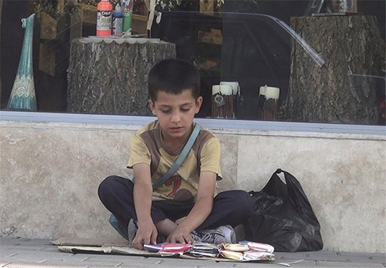کودکان بی‌هویت در تهران؛ شناسنامه ندارم!