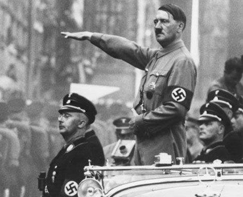 آدولف هیتلر چه کسی بود؟