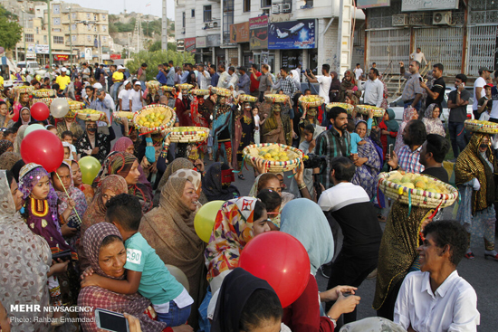 جشنواره شکرگزاری انبه و یاسمین گل در میناب