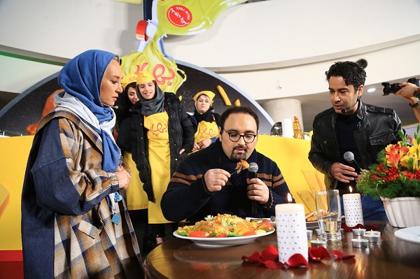 آشپزی با سلبریتی‌ها در مگامال تهران