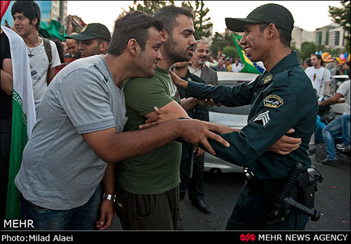 عکس: پایکوبی با طعم جام جهانی در شهر (1)