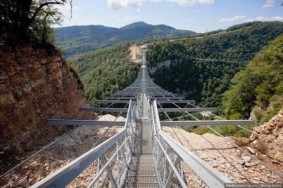 طولانی ترین پل عابر پیاده جهان +عکس