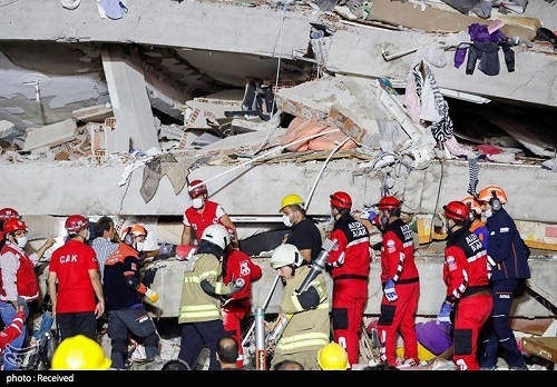 حال و هوای شهر ازمیر پس از زلزله ۶.۶ریشتری