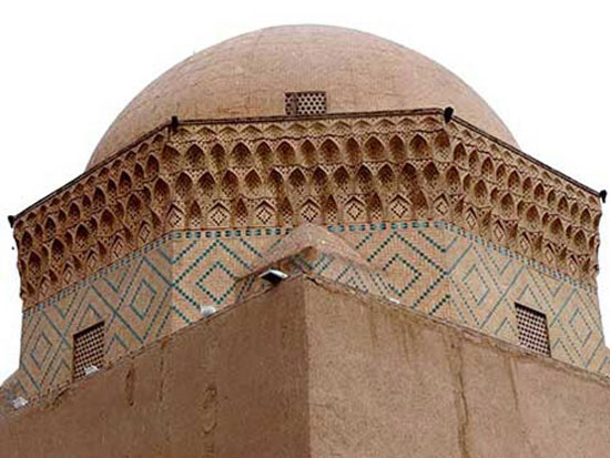 معماري اصيل خشت خام يزد در «مدرسه ‌ضیائیه»