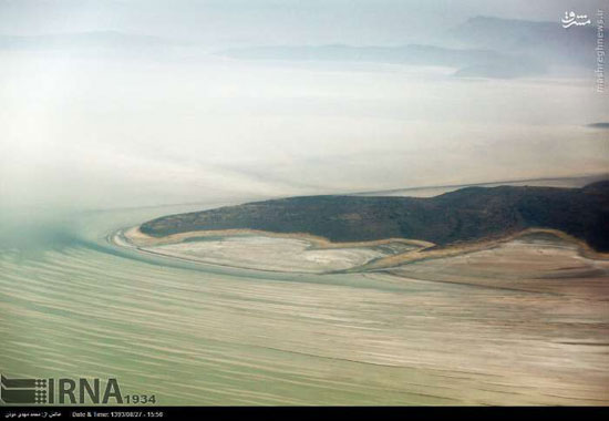 عکس: دریاچه ارومیه از فراز ابرها
