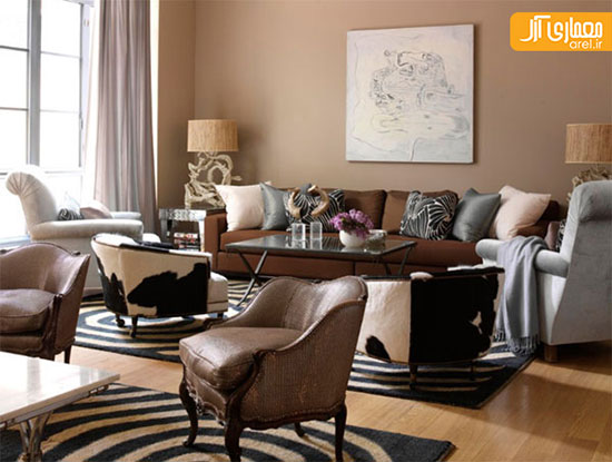 ترکیب دو رنگ خاکستری و قهوه ای در اتاق نشیمن