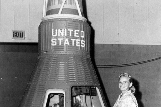 اولین کارآموز فضایی زن درگذشت
