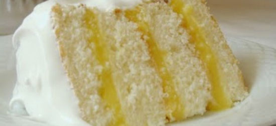 طرز تهیه کیک اسفنجی با کرم لیمو