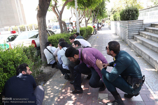 تصاویری از حمله مسلحانه به مجلس