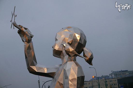 مجسمه های هندسی با پیام امید و مقاومت