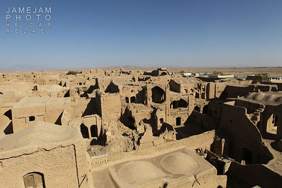 تخریب قلعه مورچه‌خورت، دومین بنای خشتی جهان