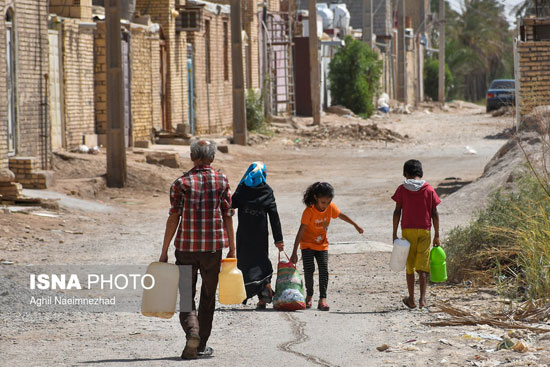 آبادان و خرمشهر در صف خرید آب آشامیدنی!