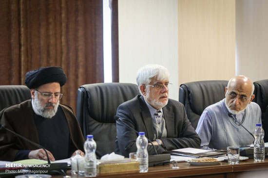 غیبت روحانی و لاریجانی در جلسه مجمع