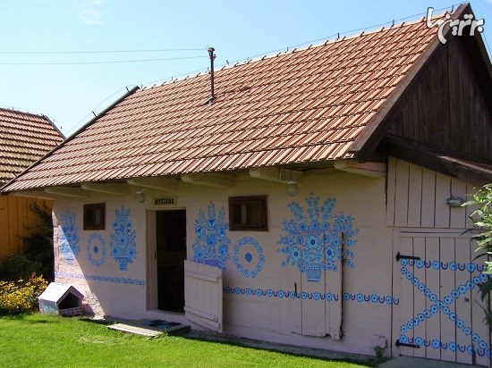 یک روستای گل گلی در لهستان