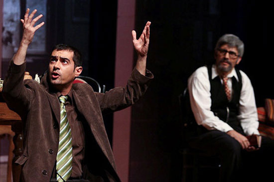 شهاب حسینی کارگردانی تئاتر را تجربه می‌کند