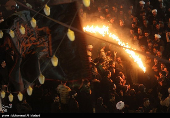 عکس: مراسم مشعل گردانی در قم