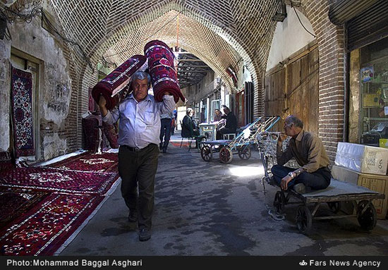 عکس: گذری در بازار سنتی فرش تبریز