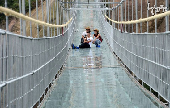 یک پل شیشه‌ای زیبا و وحشت آور! +عکس