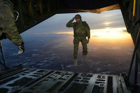 25 عکس نظامی برتر سال از ارتش آمریکا